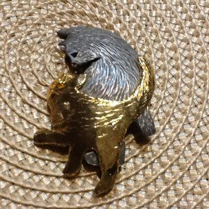 Vintage pair of cats pin/brooch